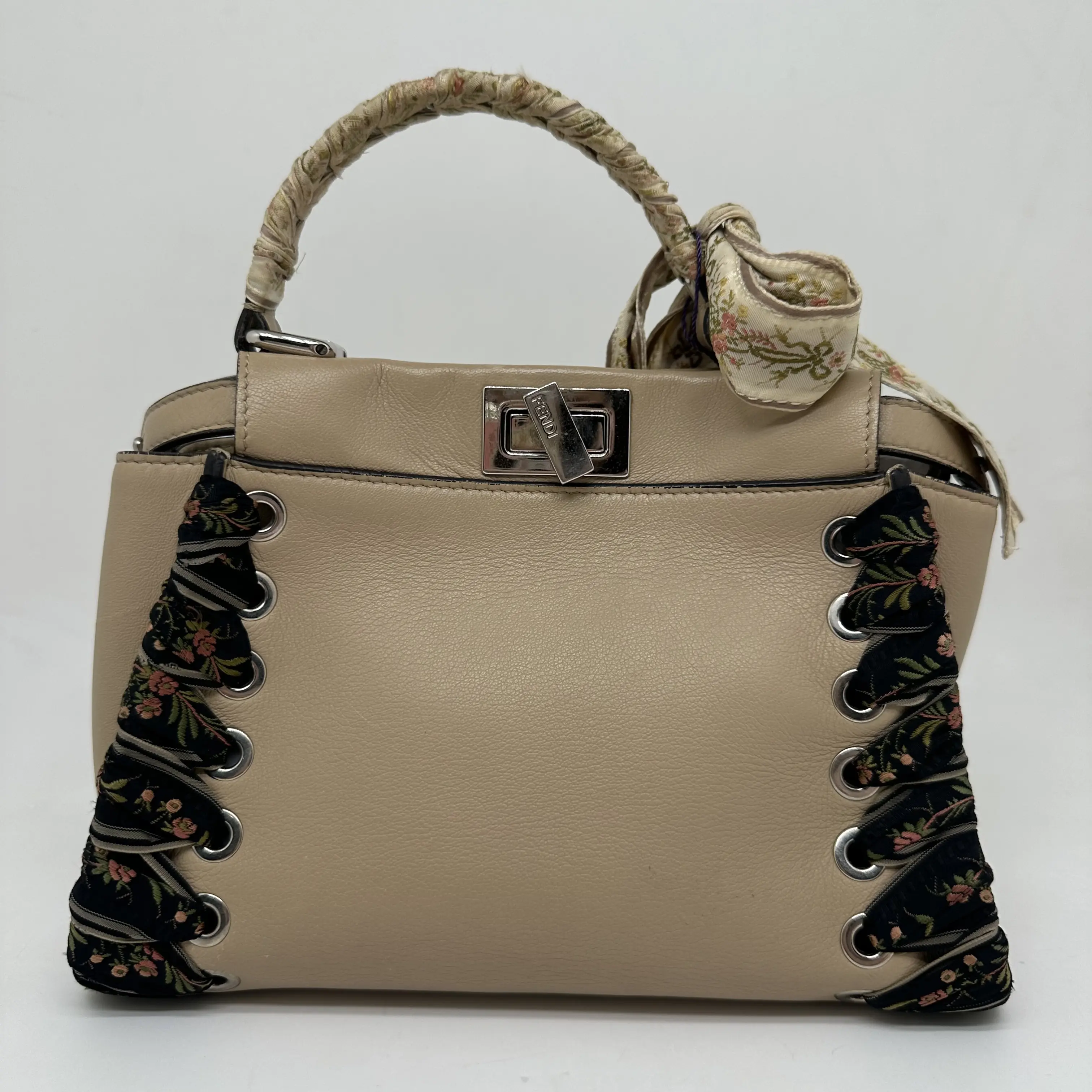 Pre-owned FENDI Leather Peekaboo Shoulder Bag, Pre Loved Luxury Handbag for Women