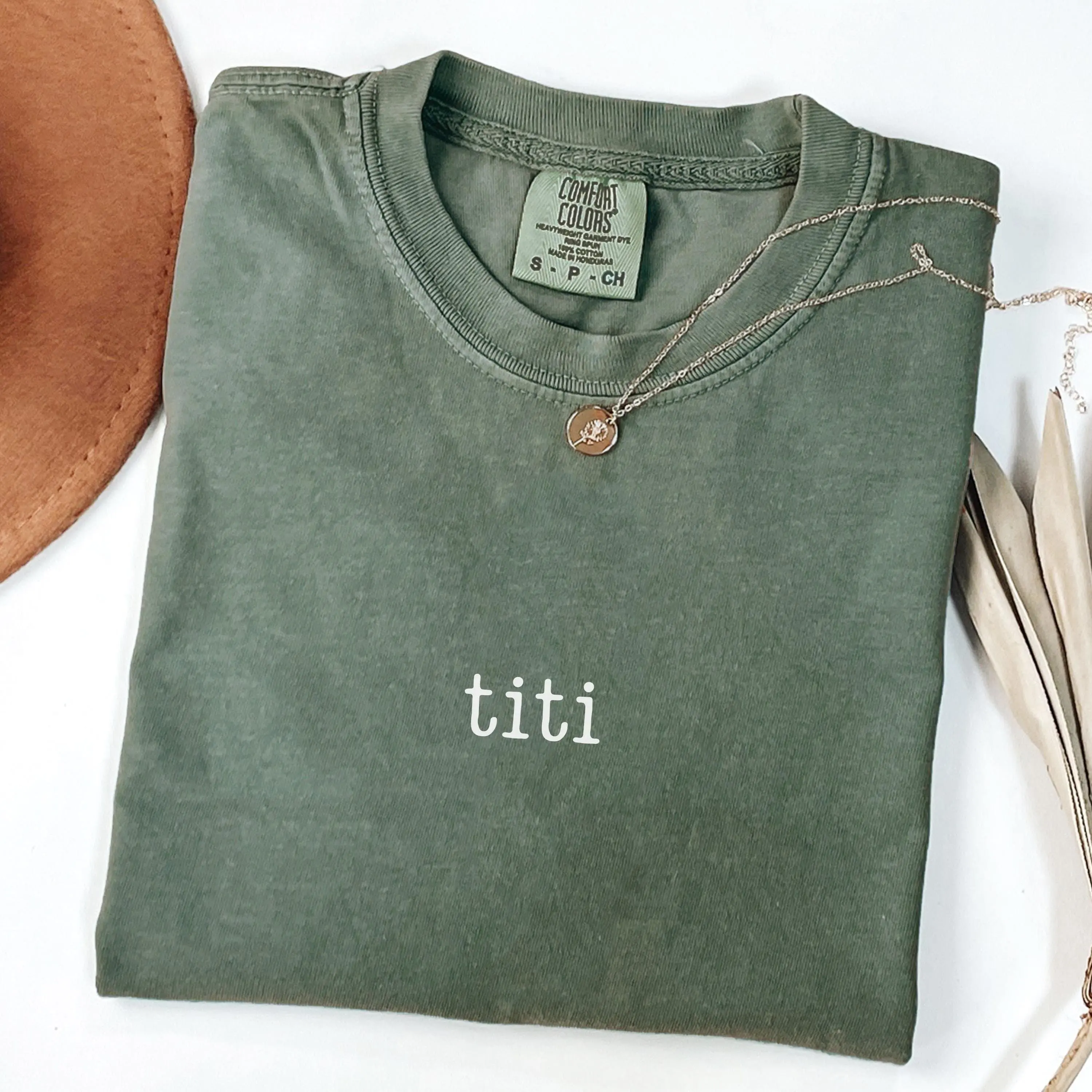 Comfort Colors Titi Shirt, Titi Tshirt, Aunt Shirt, Titi Birthday Gift, New Titi Shirt, Titi Tee, Gift for Titi, Best Titi Shirt