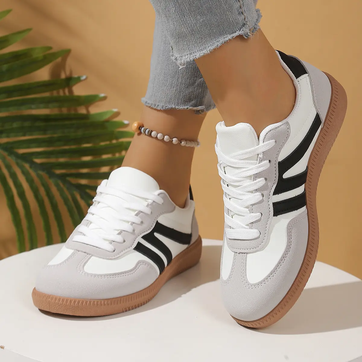 Women Fashion Low Top Sneakers Breathable Comfortable Sport Shoes Walking Sneaker Casual Trainers for Men