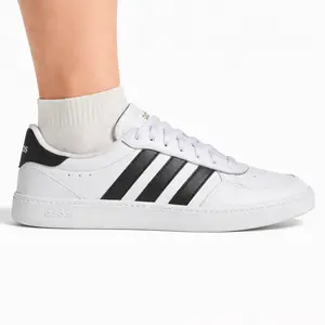 Adidas Women's Breaknet Sleek Sneakers, White / Black, IH5426
