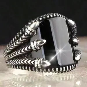 Vintage Personalized Ring with Bold Artificial Gemstone – Adjustable Men’s Punk Style Accessory for Daily Wear & Unique Self-Expression