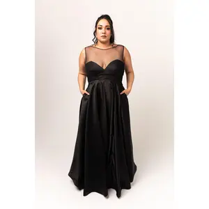 Size 14 Sample - Adelaide Gown