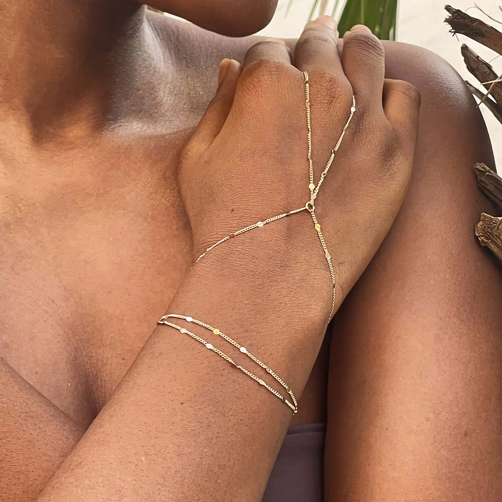 Women's Minimalist Finger Ring Chain Jewelry Set with Sequins, Delicate Lightweight Fine Chain Hand Piece for Daily & Evening Wear, Set Pair, Exquisite Bracelet, Chic, Casual, Female, Adults, Jewelry Gift, Fashionable Jewelry Accessories