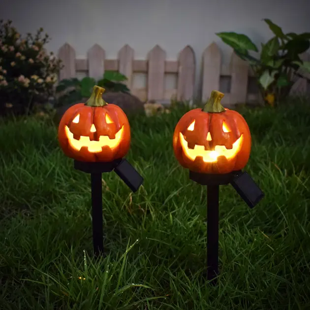 Solar-Powered Halloween Pumpkin Stake Light - Resin Jack O' Lantern, Waterproof Outdoor Garden Lawn Ornament, Spooky Outdoor Decor Gift statue