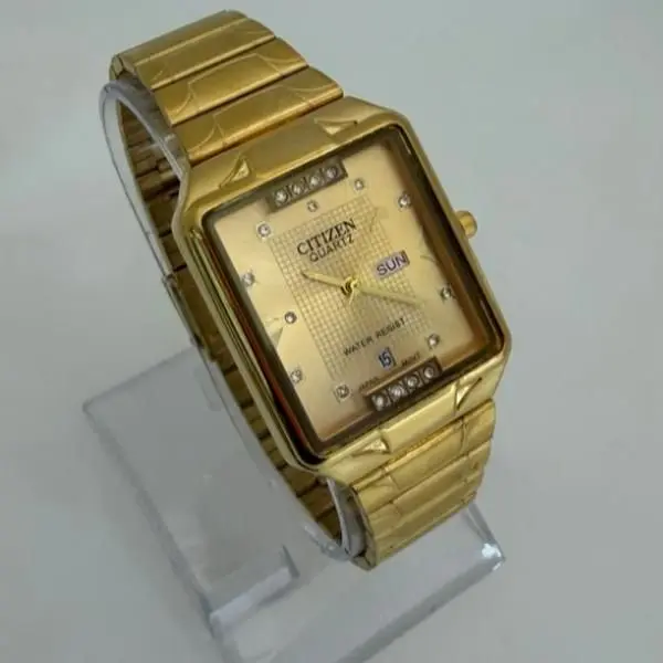 Men's Watch citizen Day and Date Gold dial