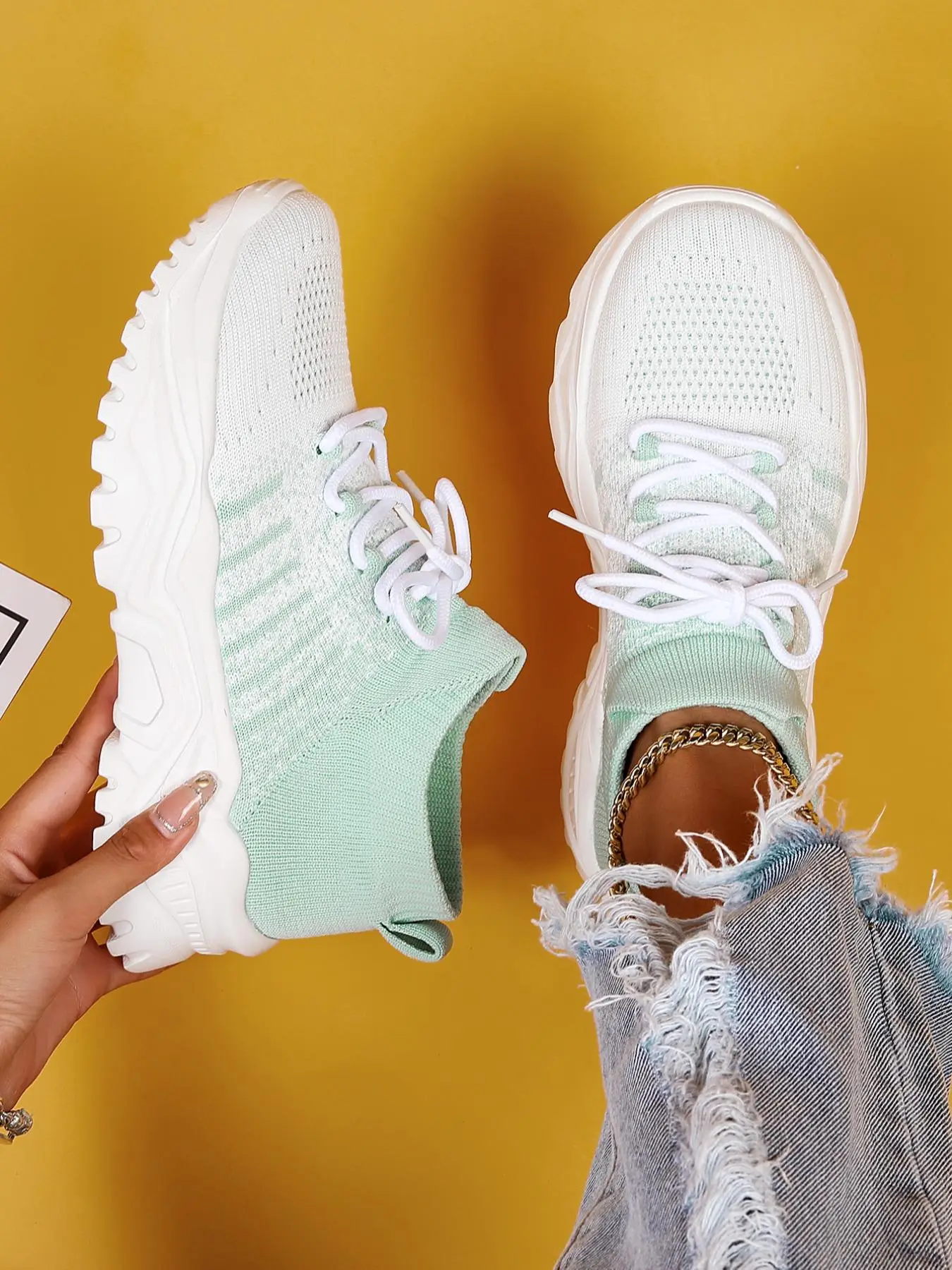 Summer Fashionable Causal Colorblock Mint Green Round Toe Running Shoes for Women, Sporty Lightweight Breathable Lace Up Sports Shoes, Simple Design W