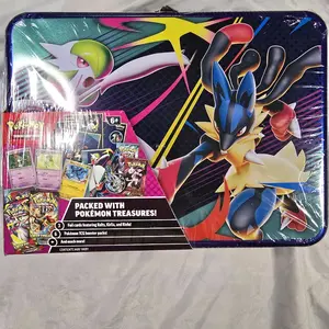 Pokémon TCG Collector Chest - Packed with Pokémon Treasures Featuring Scream Tail & Iron Valiant Foil Cards