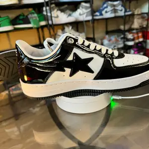 OG shoes Bape black and white size US8:5 Eur size 42 Sneaker