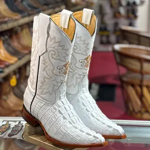 White Crocodile Print Pointed Western Cowboy Boots Pointed Toe