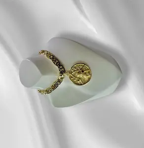 Santa Barbara Gold Laminated Chain Necklace 20cm with Powerful Virgin Image Pendant for Cuban Community