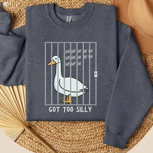 Cute Silly Goose Sweatshirt – Funny Goose Graphic T-Shirt, Soft Unisex Pullover, Casual Gift for Animal Lovers, mama shirts