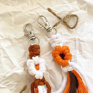 Mother Day Gift 60PCS Keychain Making Kit, Including 30PCS Keychains Clips Hooks and 30PCS Key Chain Rings, Lobster Claw Clasps with Keychains Rings Accessories for Jewelry Making