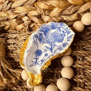 1-Decoupaged Oyster Shell Decoration velvet ornaments