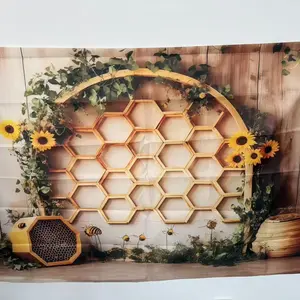 Honeycomb Theme Party Banner, Honeycomb Party Backdrop, Photo and Photography Prop Background Cloth, Indoor and Outdoor Home Background Decoration, Ornaments