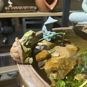 1pc Realistic Resin Turtle for Fishing Decor Statue - Slow-Moving Turtle Swimming Out of Water, Outdoor/ Pond Garden Decoration, Wedding & Birthday Gift, Tabletop Aquarium Ornament (for Home & Fish Tanks)