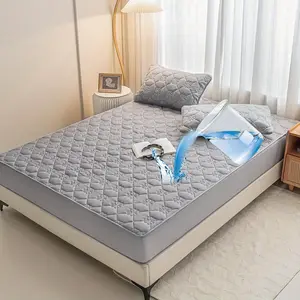 Three-piece package: 1 waterproof mattress protective cover + 2 waterproof pillowcases (excluding pillow cores) mattress protective film waterproof, soft and comfortable solid color bedding mattress cover