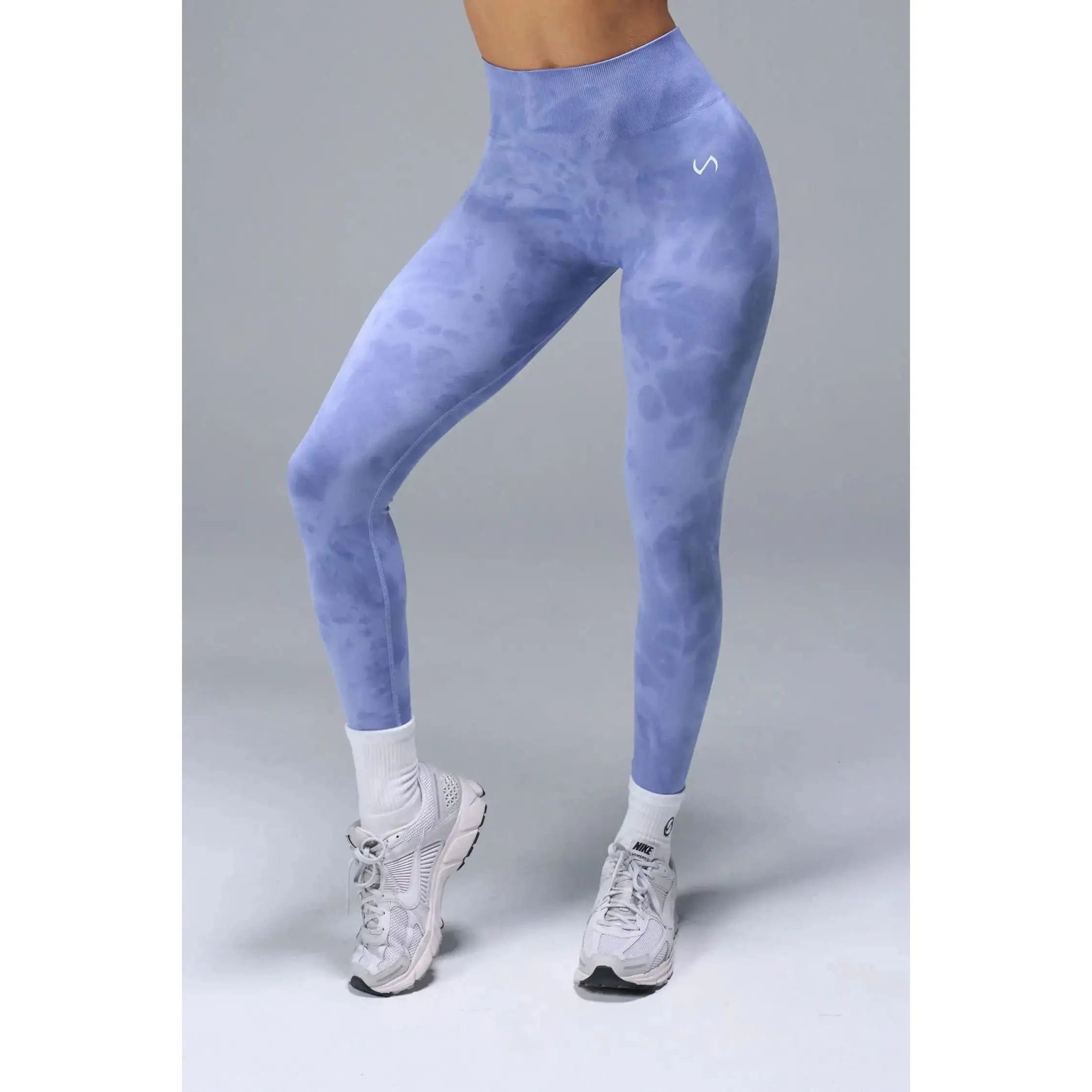 Cosmic Seamless Scrunch Butt Leggings