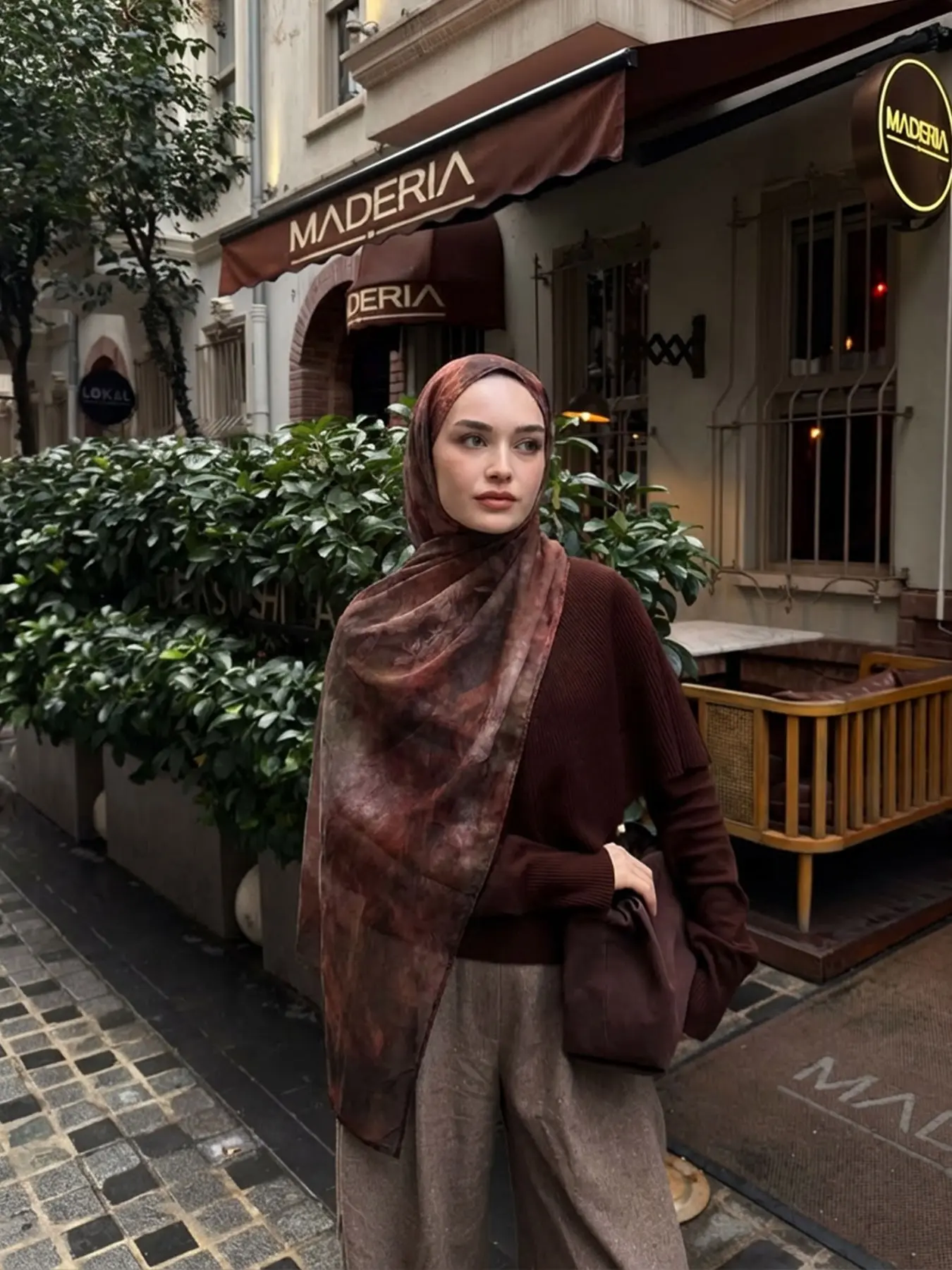 Women's Elegant Printed Hijab Scarf, Breathable Long Beach Shawl, Muslim Fashion Daily Wear, Stylish Caramel Dye Balinese Silk Headscarf, Modesty Chic Casual, for Muslim