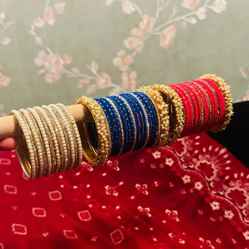 Size 2.6 Pearls and rhinestones bangles Size 2.6 Pearls and rhinestones bangles