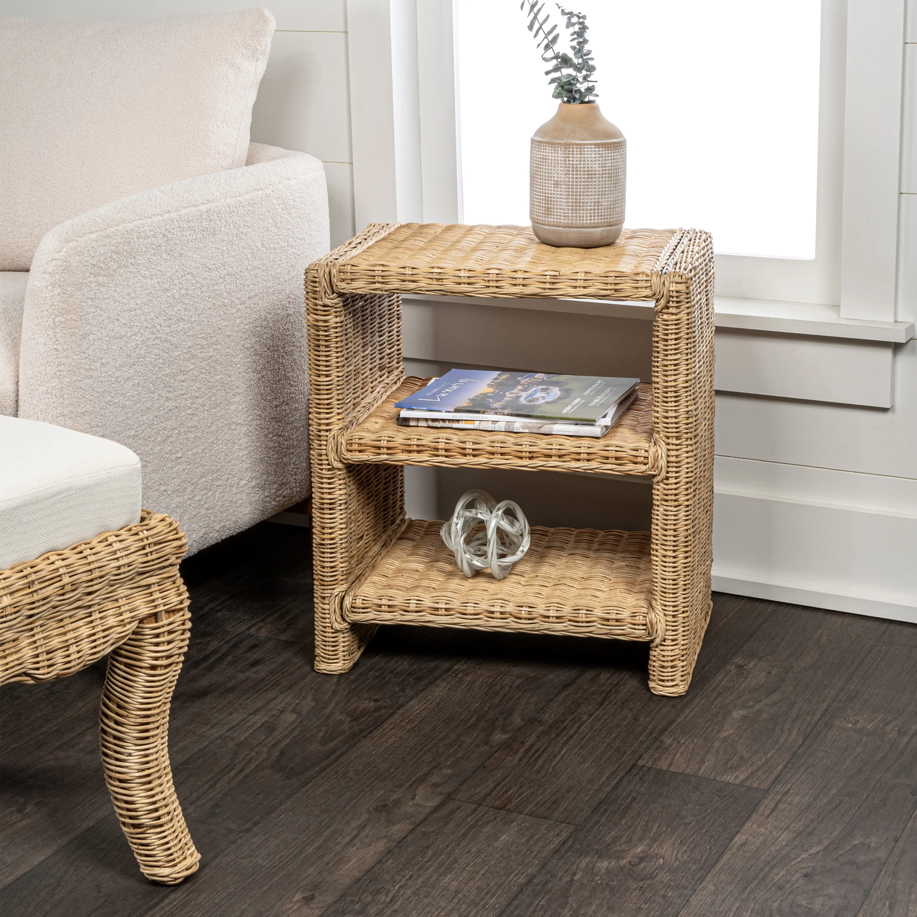 JONATHAN Y Praerie 22" Natural Rattan-Wood 3-Tier End Table - Boho Nightstand, Space Saving Indoor Furniture for Coastal Decor, Country Life, Beige Aesthetic Artisan Piece