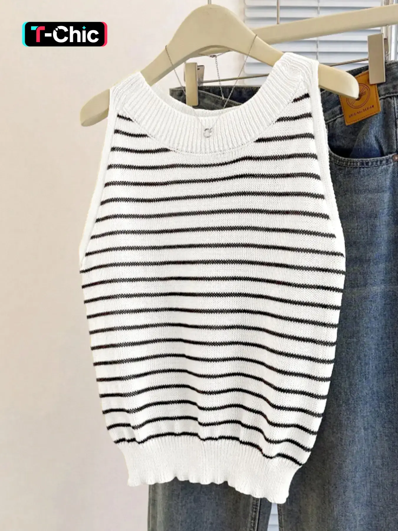Women's V Neck Sleeveless Knitted Vest, Colorblock Striped Casual Comfortable Elegant Spring Summer Top, Ladies Fashion Outerwear, Knit Vest Tops, Casual Comfy Vest, Sleeveless Clothes