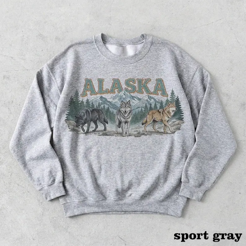 Alaska Wolf Graphic Sweatshirt, Vintage Wildlife Naturecore Pullover