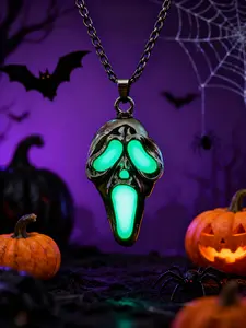 Glowing Ghost Face Mask Necklace for Men & Women, Fashion Necklace, Durable Metal Coating Material, Perfect for Parties & Halloween, Unique Design