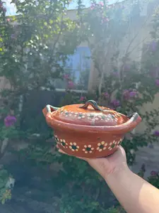 Handmade Traditional Small Mexican 7" Clay Casserole with Lid Cazuela de Barro Con Tapa Chica Food Grade Cookware Dish