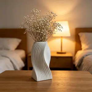 Twisted Matte Cream White Plastic Vase - Unbreakable Modern Wabi-Sabi Decorative Vase for Pampas Grass, Dried & Fresh Flowers, Lightweight Centerpiece for Living Room, Bedroom, Office, Coffee Bar, Shelf Decor, Photo Prop, Table Decor