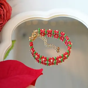 Red and Green Poinsettia Christmas Daisy Bracelet | Holiday Seed Bead Jewelry | Handmade Gold Beaded Bracelet | Festive Gift for Her