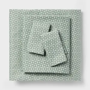 Full Cotton Blend Sateen Sheet Set Green Geo - Room Essentials