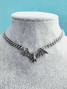 Vintage Bat Design Pendant Necklace, Unisex Gothic Jewelry Punk Style Accessory, Ideal Birthday Gift, Fashionable Halloween Ornaments
