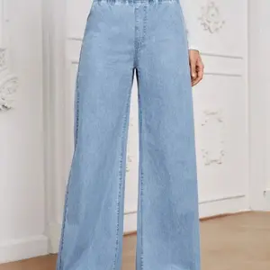 Women's plus size casual stretch wide leg loose regular lightweight denim stretch jeans, fashionable, comfortable and fitted
