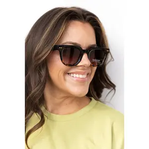 Retro Style Square Shape Sunglasses