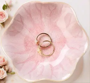 Lotus Leaf Shape Decorative Ring Tray, Small Key Bowl, Ceramic Trinket Tray Jewelry Dish Organizing Necklace Earrings, Home Decoration for Mom Best Friend Sister, Pink.
