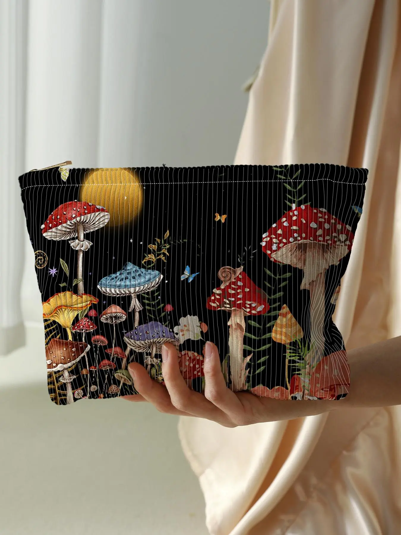 Creative Mushroom Pattern Corduroy Portable Cosmetic Pouch Makeup Bag, 2024 New Style Multi-functional Fashion Makeup Organizer, Travel Makeup Bag, Suitable for Leisure Travel, Business Trips