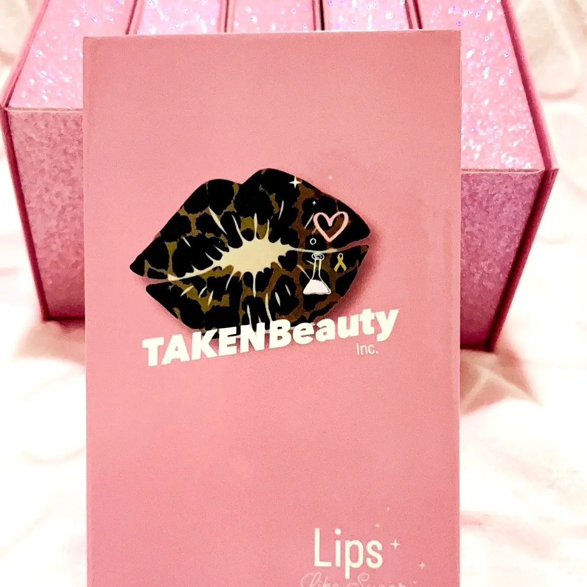 CREATE YOUR OWN Lip Kit Book during the Live!