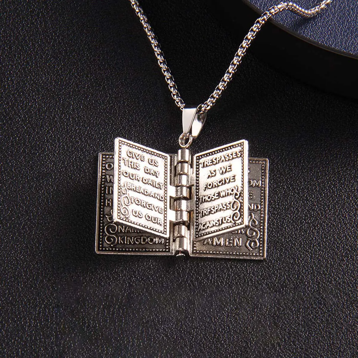 Book-Inspired Flip-Page Bible Pendant with Silver Adjustable Clavicle Chain, Daily Wear Religious Jewelry Gift for Casual Occasions, Daily Wear Necklace, Cross Design Necklace, Faith Necklace