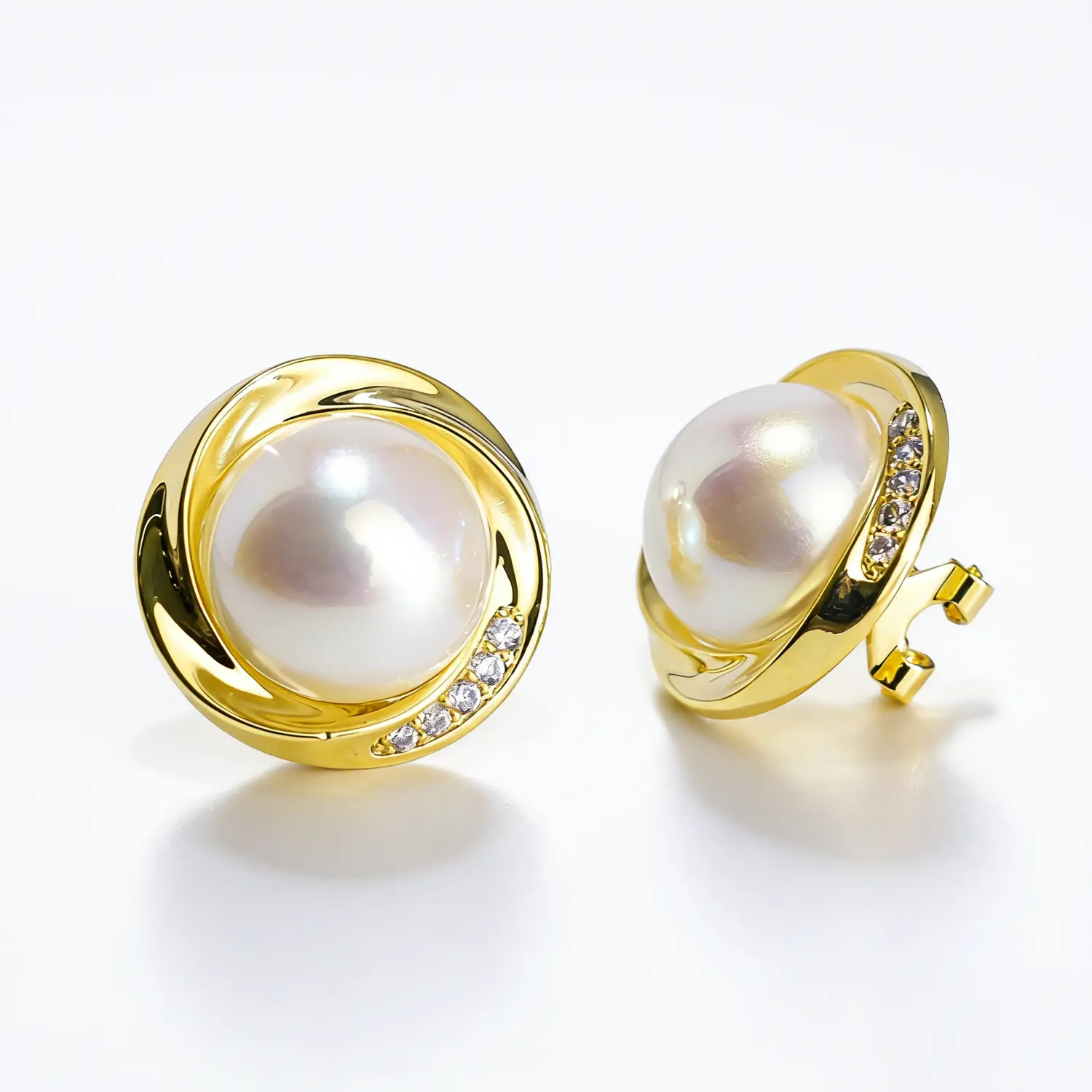 Vintage Hepburn 18K Gold Plated S925 Post Spiral Pearl Stud Earrings Tarnishfree Hypoallergenic Statement Jewelry for Professional Office and Formal Gala Free Experess