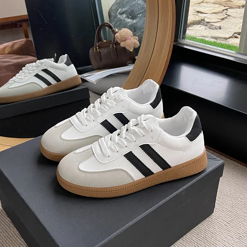 Women's Closed Casual Low-Top Laced Trainers