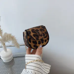Trendy Mini Leopard Print Shoulder Bag for Women – Cute Y2K Aesthetic Chain Crossbody Purse, 2026 New Fashion Going Out Bag, Small Stylish Handbag for Party, Travel, Daily Use, TikTok Viral Must-Have Gift for Girls
