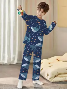 Deep-sea shark all-over print children's 2-piece set: boys' digital printed long-sleeve pajamas with extended pants, made of flame-retardant fabric. A stylish, trendy, casual, comfortable and soft pajama set, suitable for sleeping and home leisure.