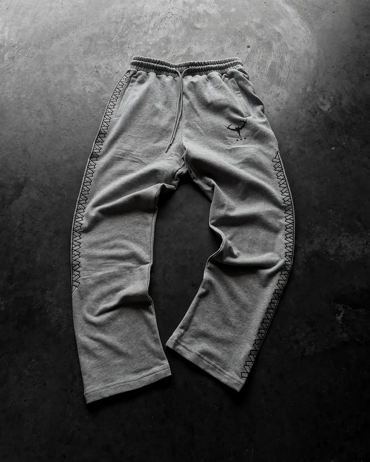 VANGUARD SWEATS