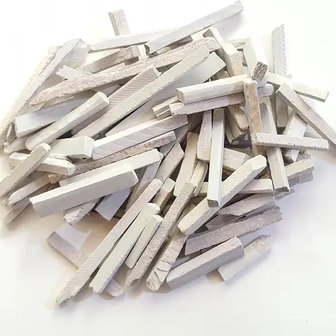 Natural Chalk Sticks, 250g, 5-9mm Thick Smooth-Write Office Writing Tool & Stationery, Chalkboard Supplies for Classrooms Learning & Teaching