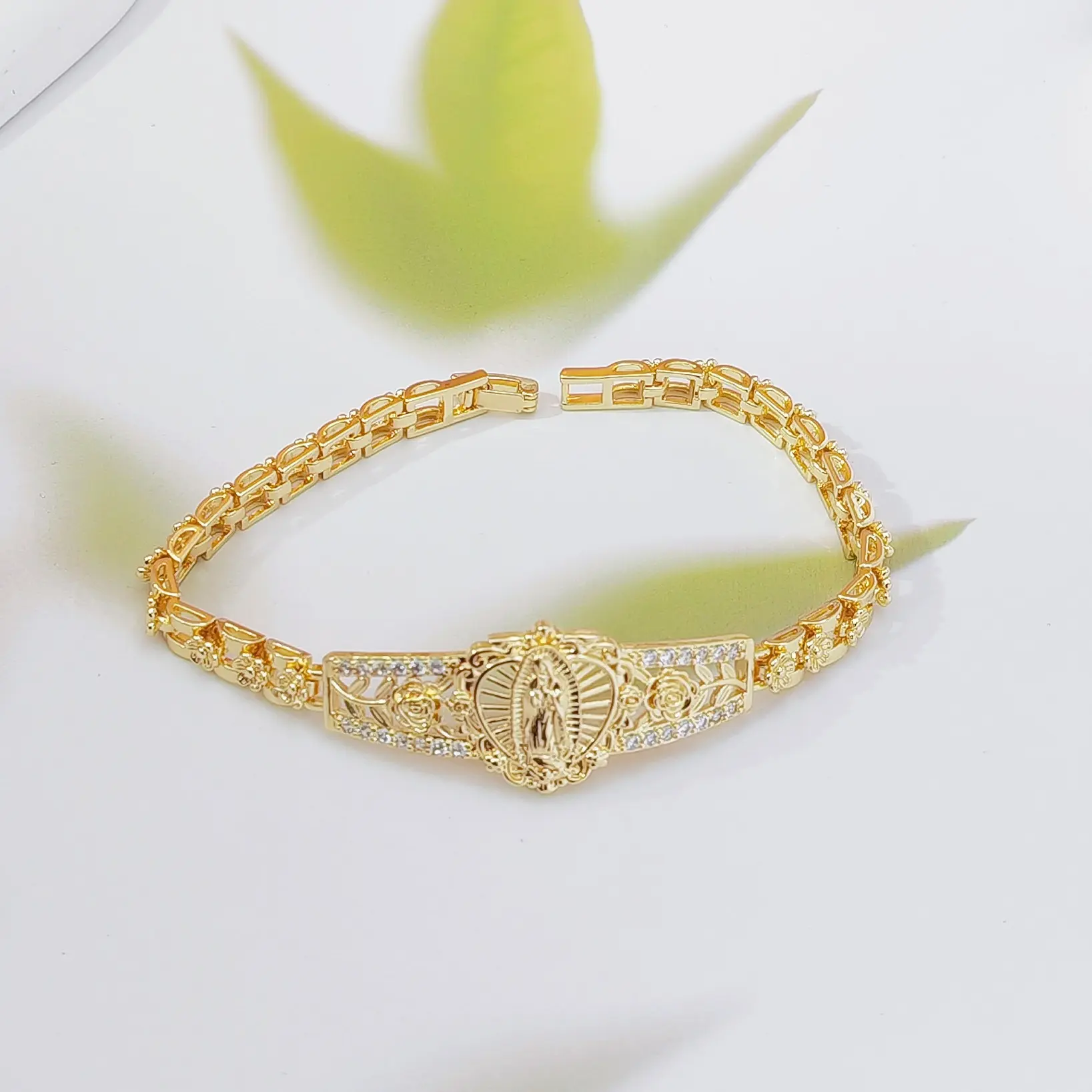 Gold-plated copper hollow flower Virgin Mary bracelet Thanksgiving gift