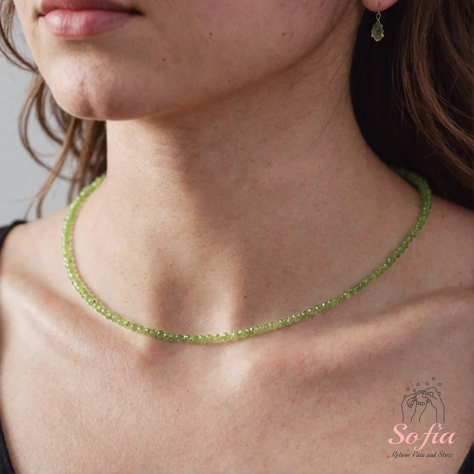 Women's Handmade Adjustable Gemstone Decorated Peridot Beads Choker Necklace - Tiny Faceted Waterproof Crystal Beaded, Minimalist Style, Gift for Her