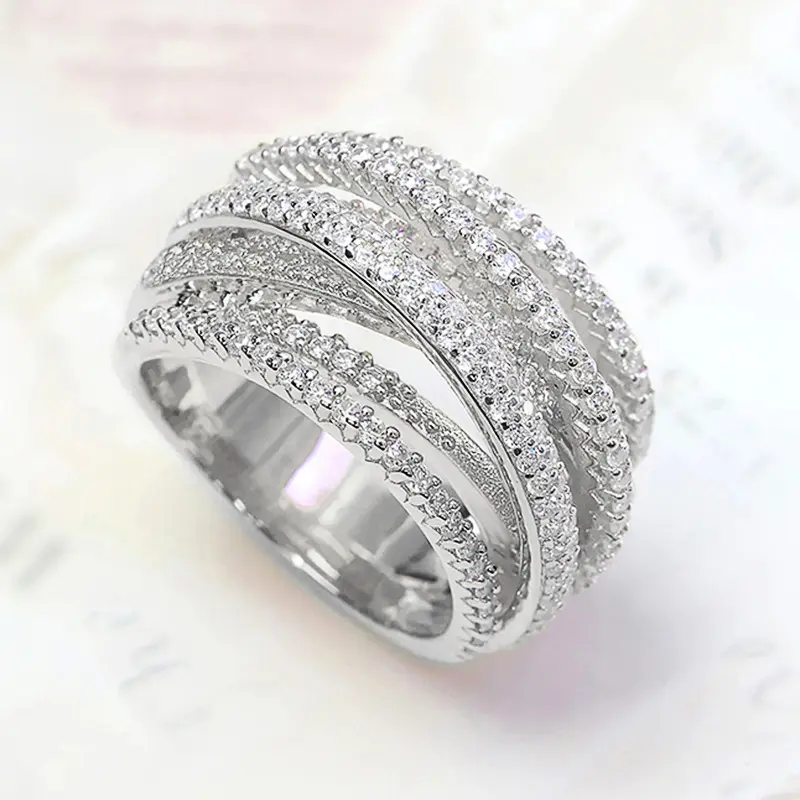 Women's Chunky Interlock Textured Band Ring - Multi-Layer Crossover, Pave Setting Cubic Zirconia, Gold-Silver-Rose Gold Coating, Casual Trendy Fashion Jewelry, Minimalist Costume Accessory for Fashion & Jewelry Rings, Casual Trendy Jewelry