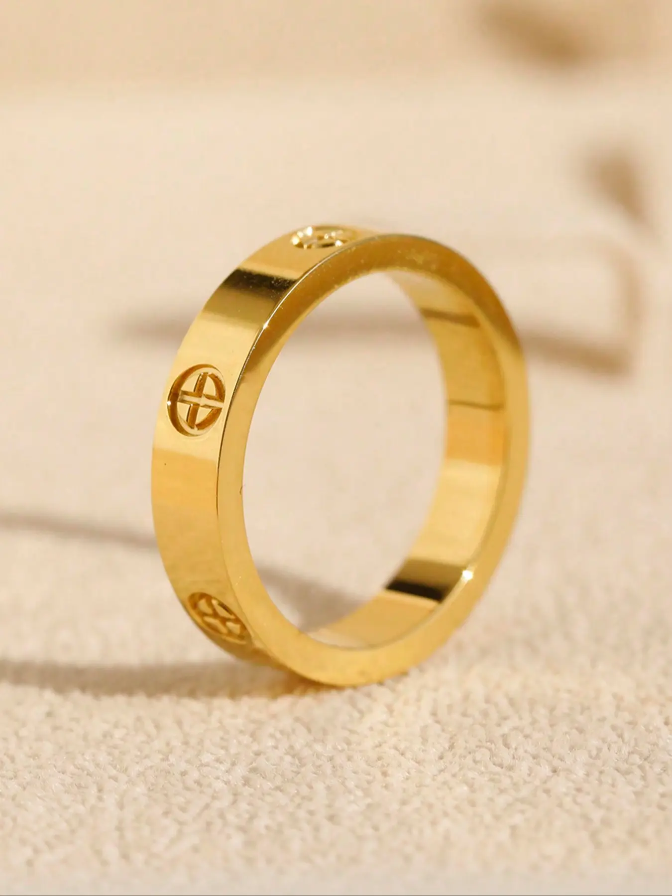 Classic Cross Design Unisex Ring, Wedding Ring, Stainless Steel Material, Elegant Craftsmanship, Luxury Fashion Accessory, Suitable for Daily Wear & Special Occasions, Elegant Fashion Rings
