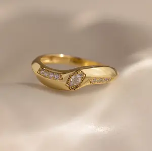 Art Deco Diamond Wave Ring by Caitlyn Minimalist - Chunky 18K Gold Plated Curved Dome Ring - Unique Diamond Signet Ring - Vintage Statement Jewelry - Gift for Her