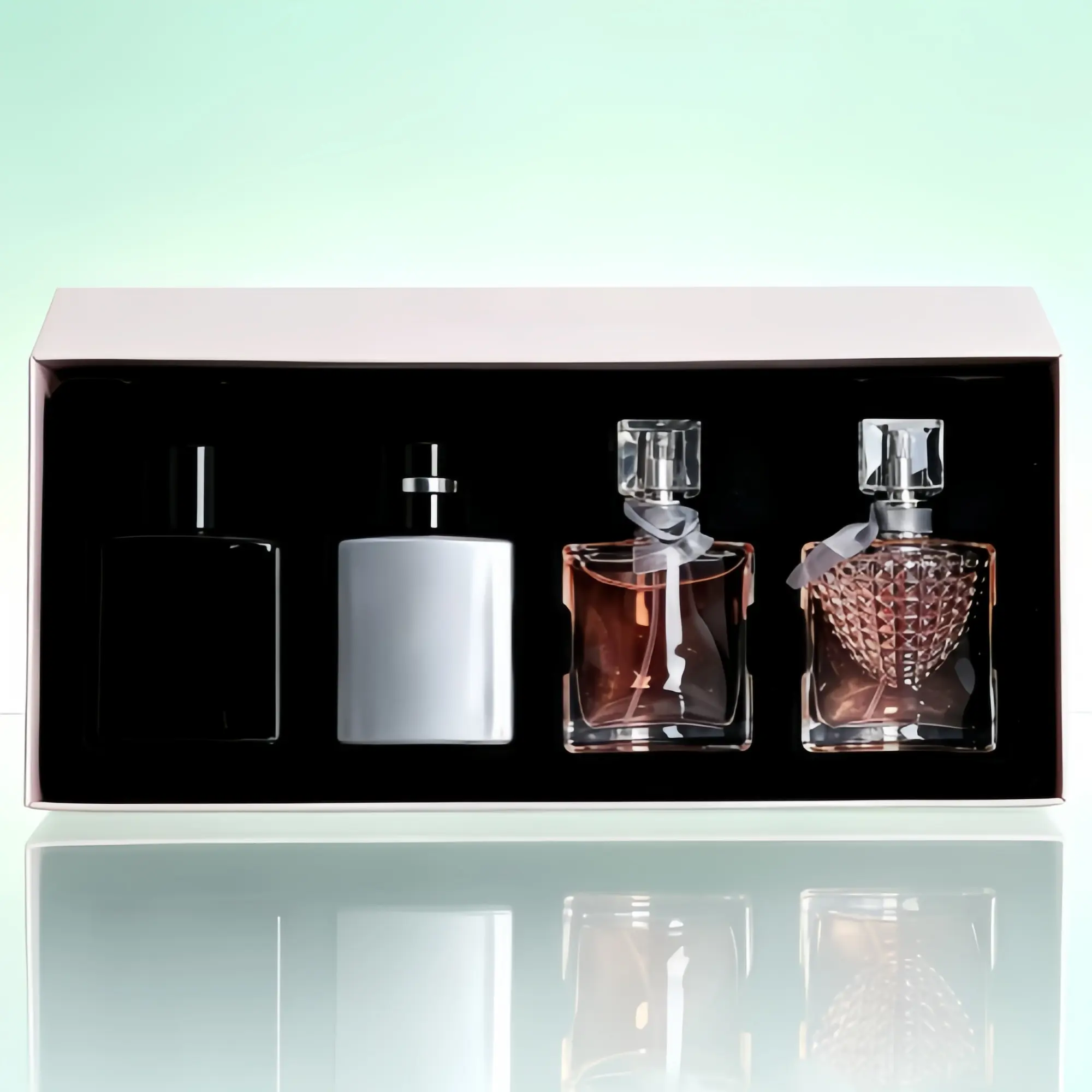 Floral & Woody (30ML x 4) 【Scent Profile】 A captivating blend of florals and woods, perfect for both men and women. 【Perfect Gift】 The ultimate holiday gift set for Thanksgiving, Christmas, and Valentine's Day.